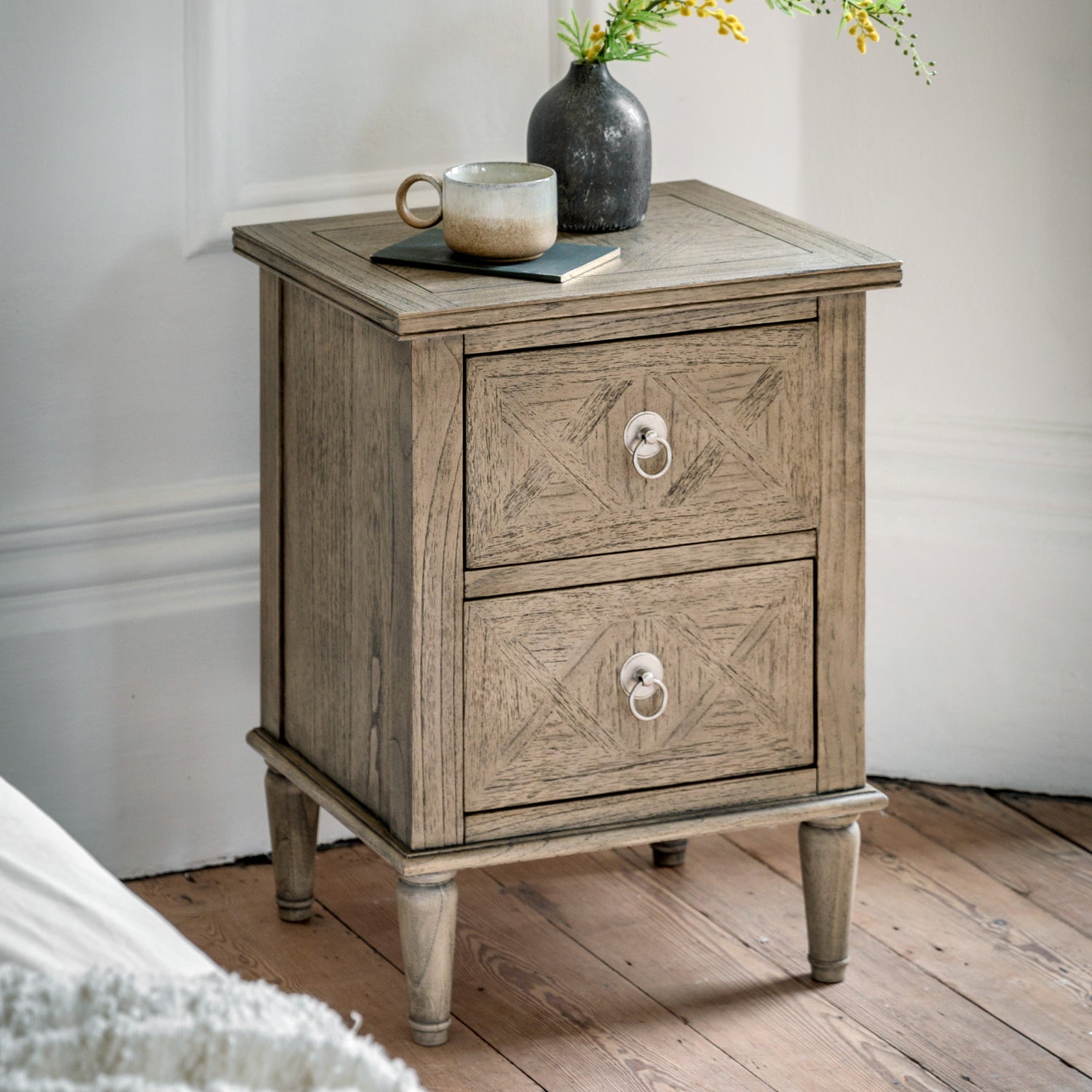 French Style Bedside Table – Elegant Nightstand or Cabinet with Vintage Charm & Storage