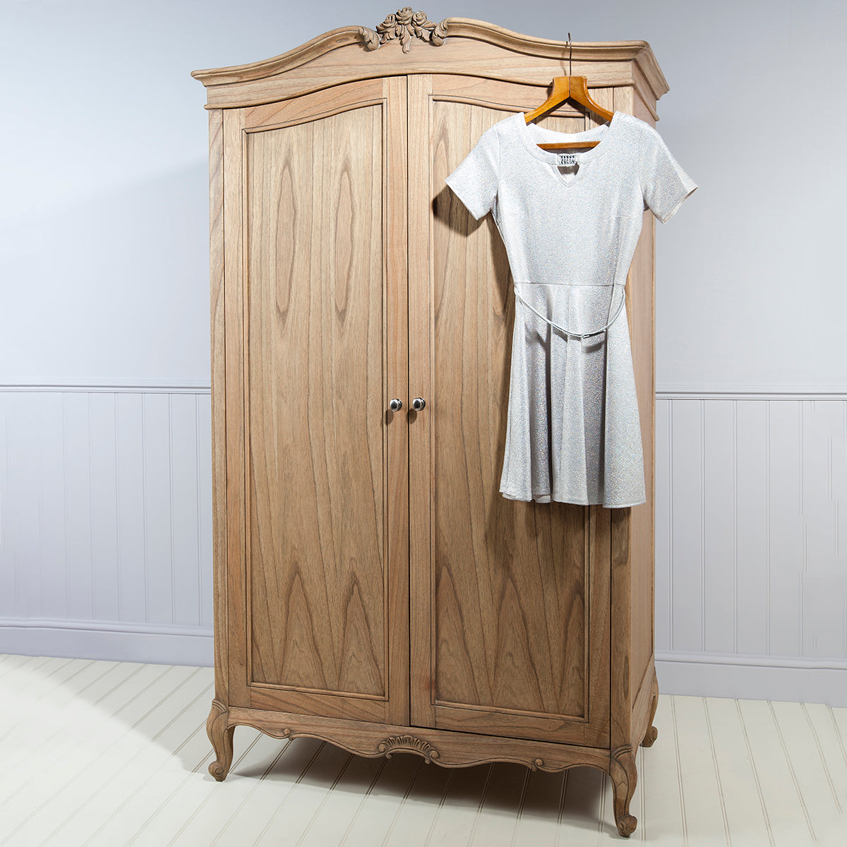 Chic 2 Door Wardrobe Weathered