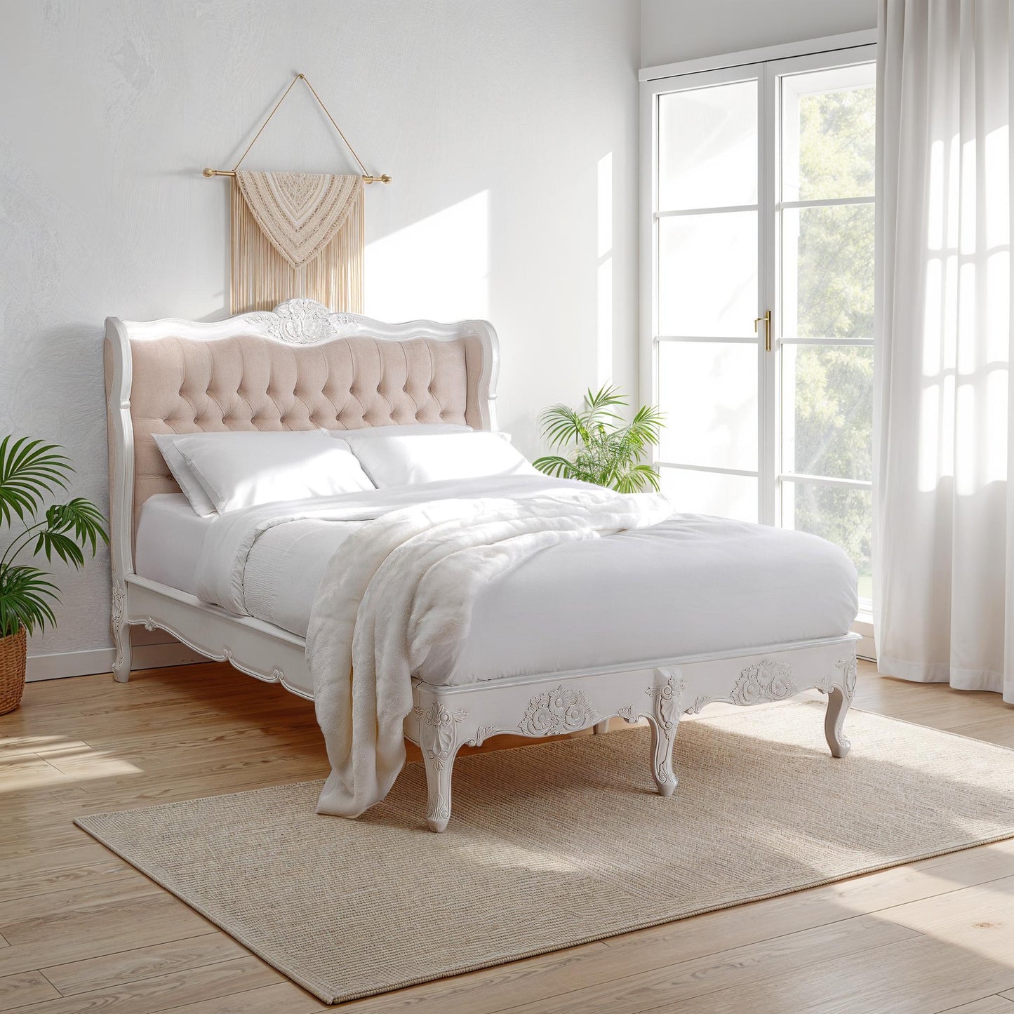 French Versailles Curved Bed