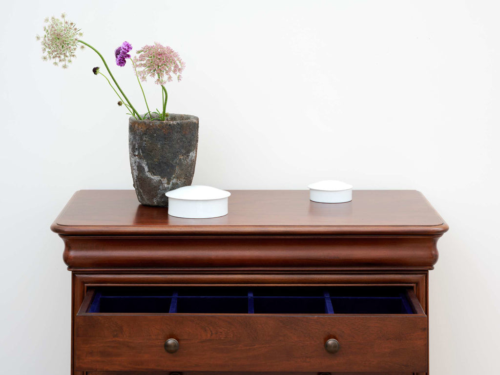 Close Up Image of the Antoinette Sleigh French 6 Drawer Chest