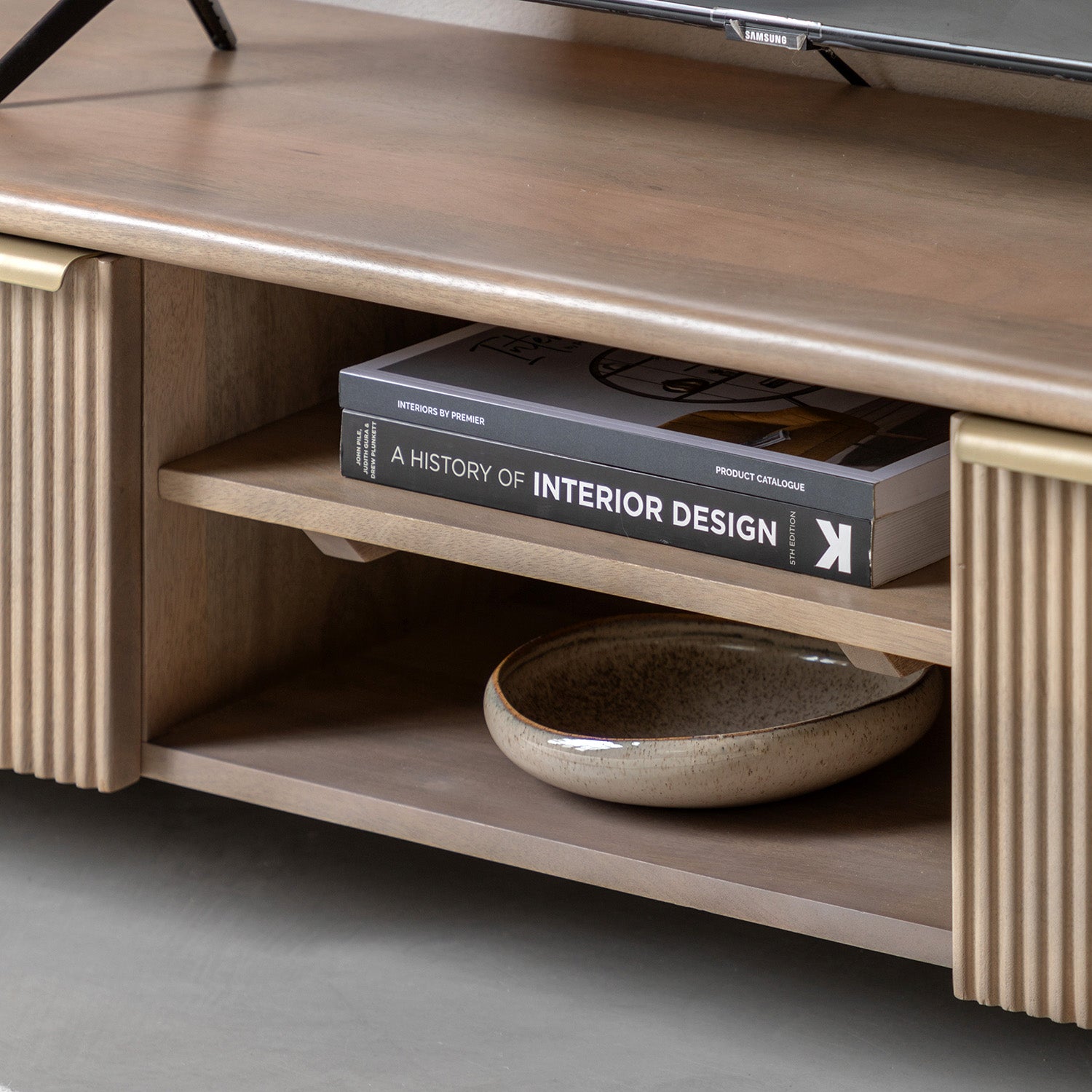 Colonna Modern Media Unit