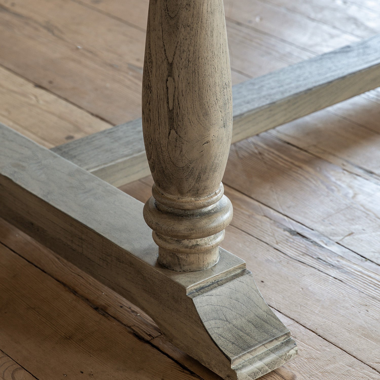 Mustique Contemporary Extending Dining Table 