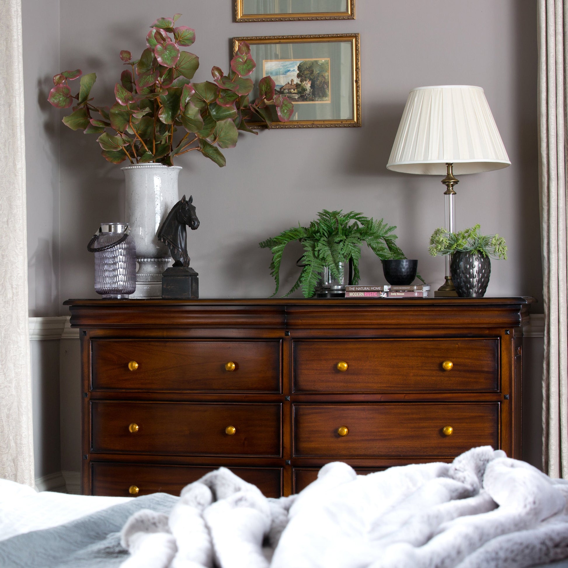 Normandie Sleigh French 8 Drawer Wide Chest