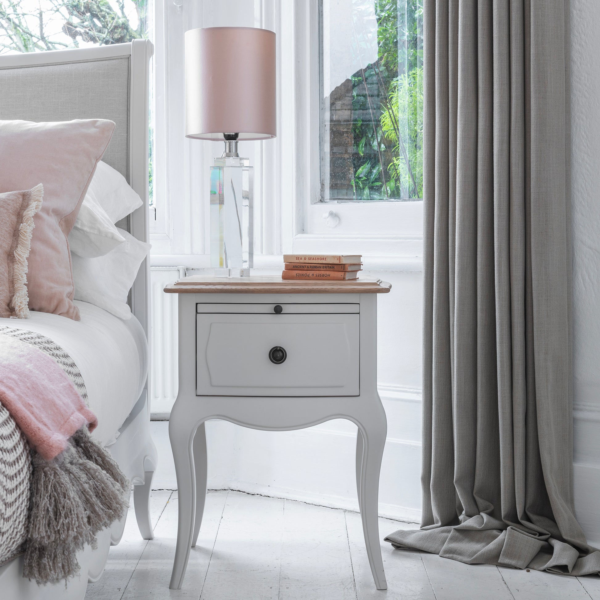 Willis Gambier Amelie French Nightstand