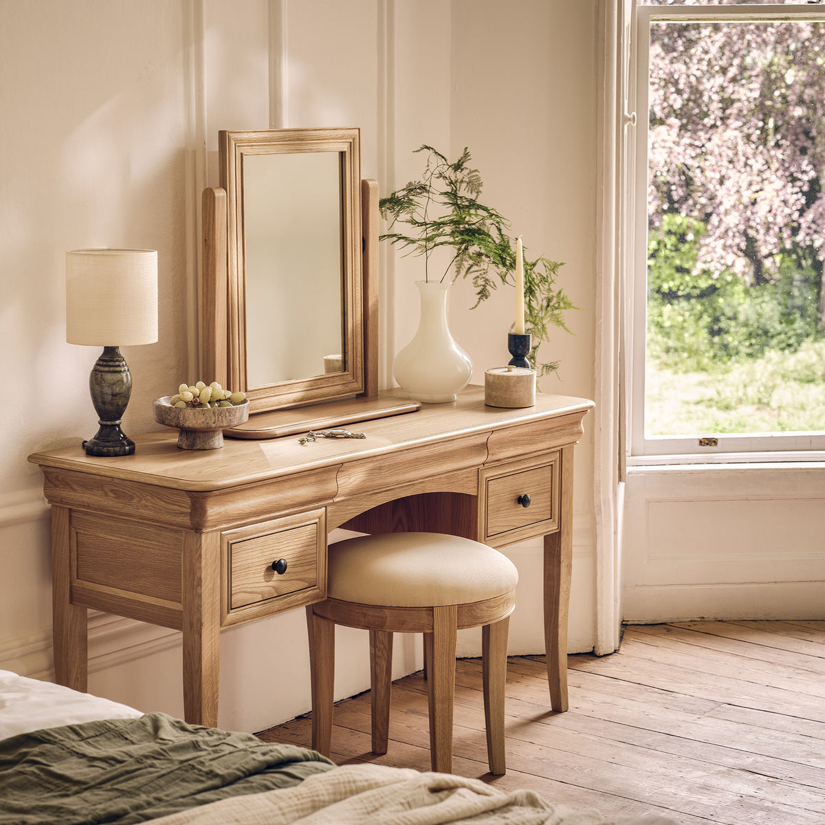 Willis Gambier Bordeaux French Dressing Table